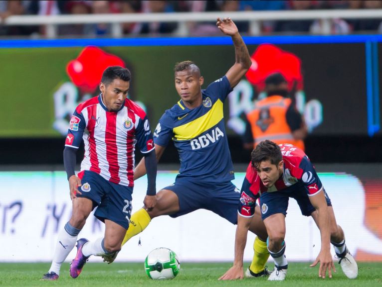 &#039;Chivas&#039; supera en penales a Boca en cotejo amistoso