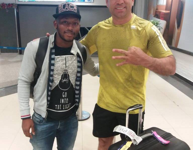 Jonathan González jugaría en el Olimpia de Paraguay