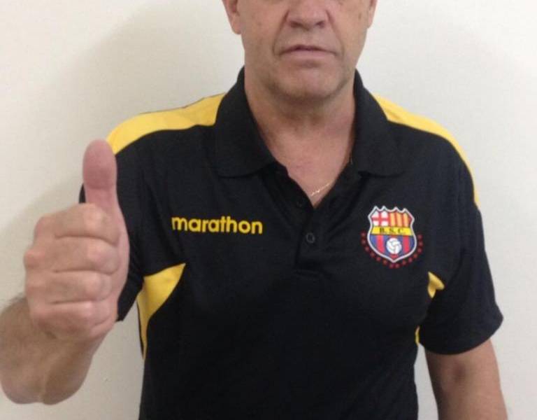 Carlos Ischia, es presentado como nuevo técnico de Barcelona