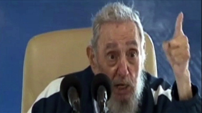 Fidel Castro aparece en público por segunda vez en menos de una semana