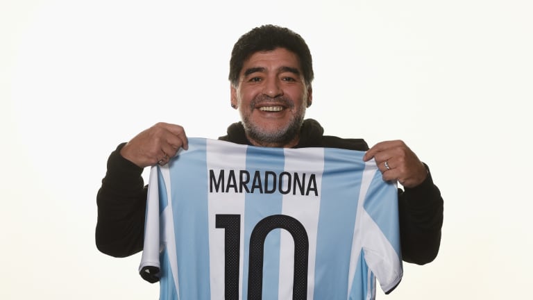 Hinchas de Gimnasia harán una vigilia por Maradona