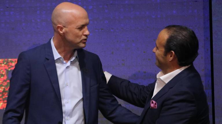 Cruyff: &quot;Con la Selección estoy metido a tope, pero el futuro no se sabe&quot;