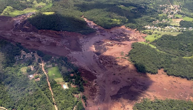 Ruptura de un dique minero en Brasil deja &quot;varios muertos&quot;