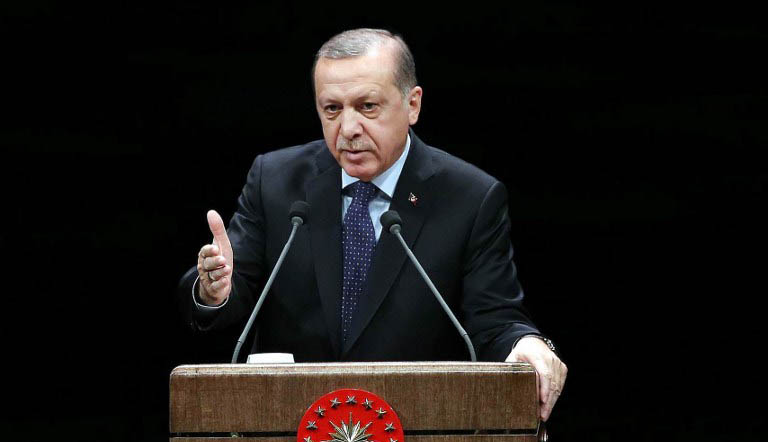 Erdogan amenaza a la UE con abrir las fronteras a los refugiados