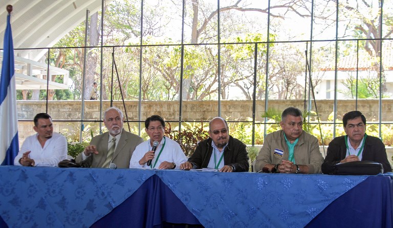 Gobierno y oposición de Nicaragua reanudan diálogo