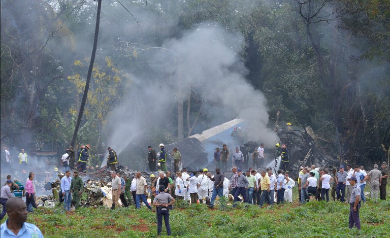 Avión se estrella con 104 pasajeros a bordo en Cuba