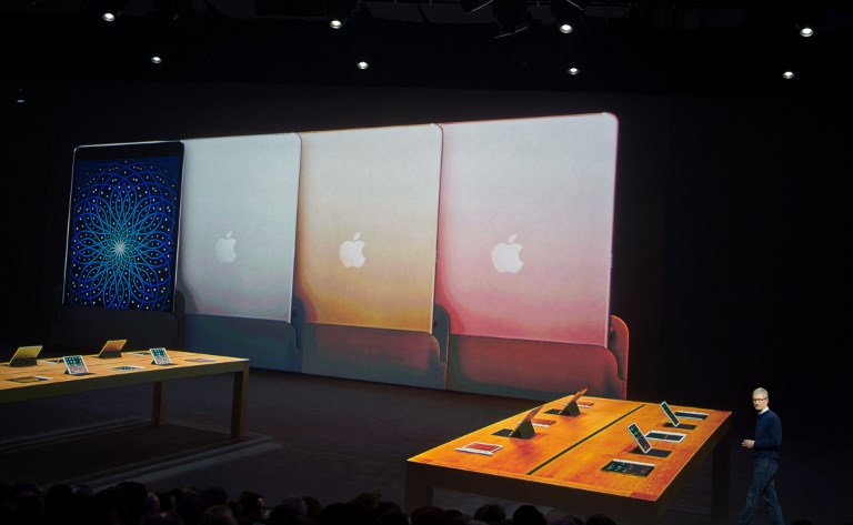 El gigante tecnológico Apple presenta un nuevo iPad Pro y un parlante inteligente