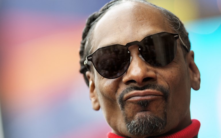Rapero Snoop Dogg ya tiene su estrella en el Paseo de la Fama