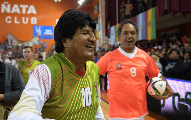 Evo Morales inunda la red con su &quot;baile del cuello&quot;