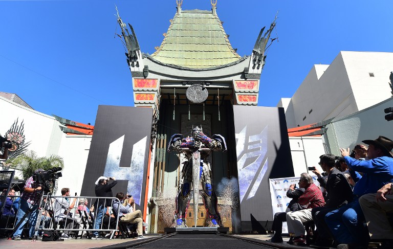 Hollywood rinde homenaje a Optimus Prime con gigantesca estatua