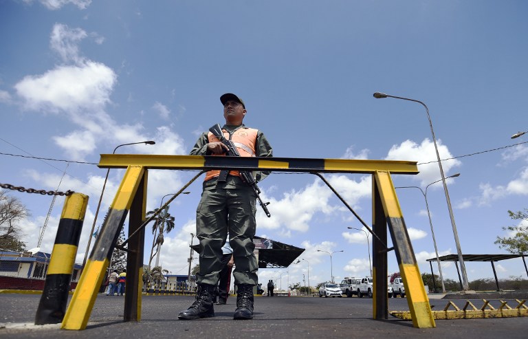 Colombia envía más gasolina a afectados por cierre fronterizo con Venezuela