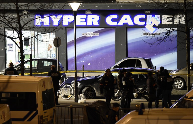 El atacante en París telefoneó a allegados para que cometan atentados