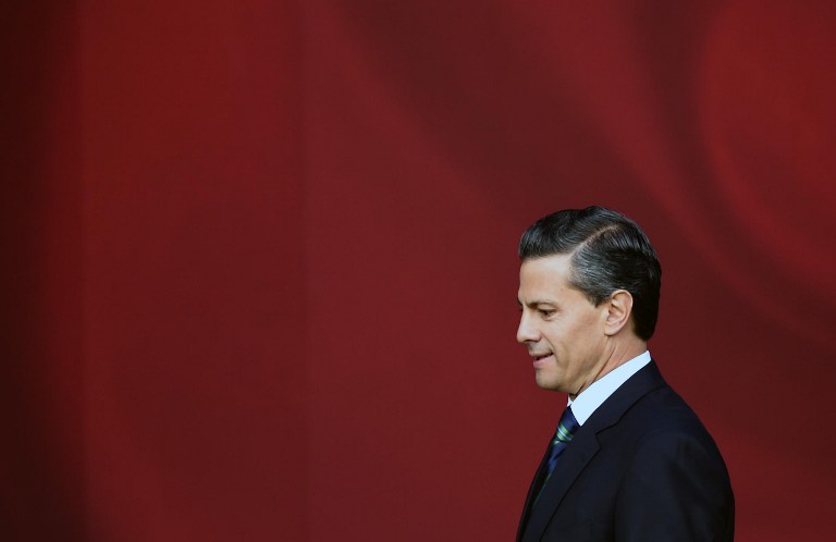 Peña Nieto plantea disolver policías locales por vínculos con el narcotráfico