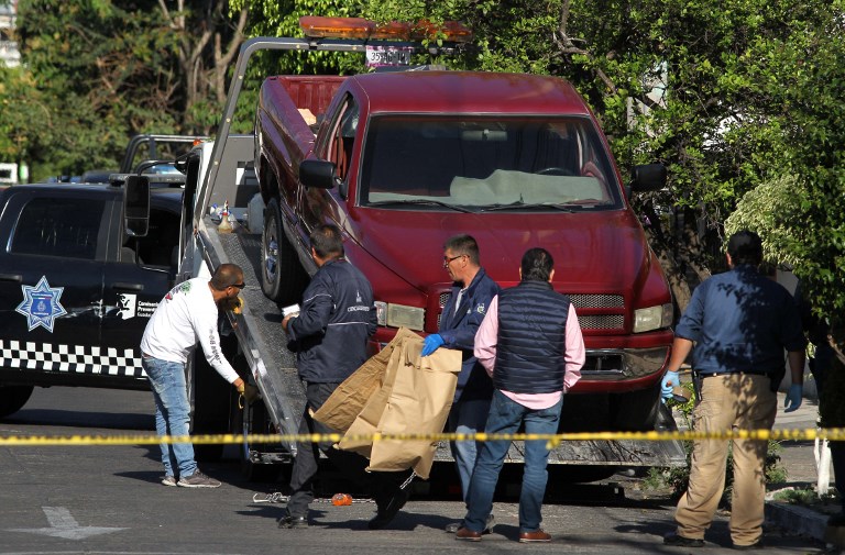 Hallan camioneta con cadáveres mutilados en oeste de México