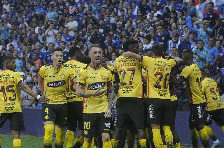 Damián Díaz: “Me anulan un gol legítimo, me lastiman a un jugador, si quieren juguemos la final de una vez”
