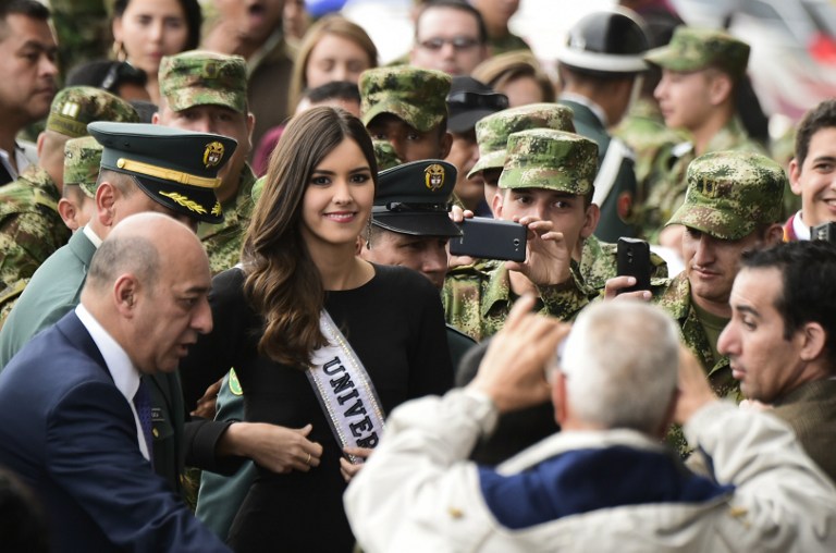 Santos designa a Miss Universo embajadora de Colombia contra desnutrición infantil