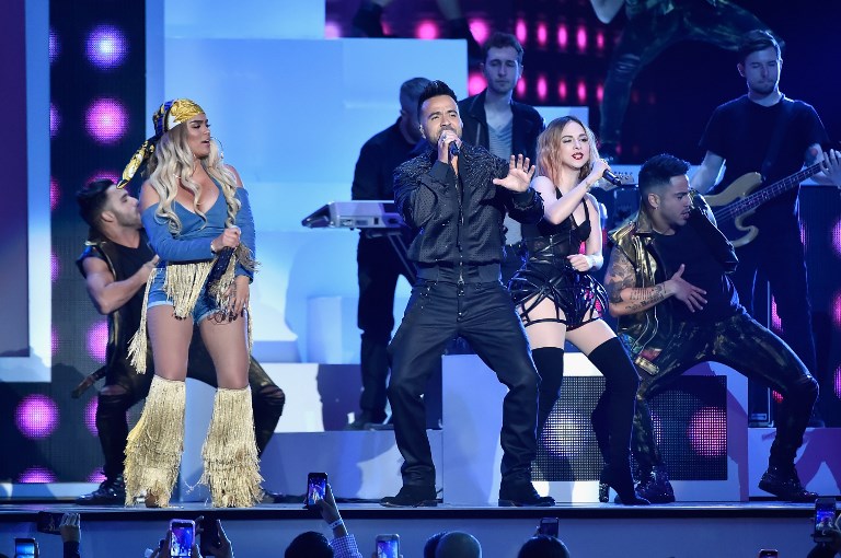 “Despacito” arrasa en los Premios Billboard 2018 con seis galardones