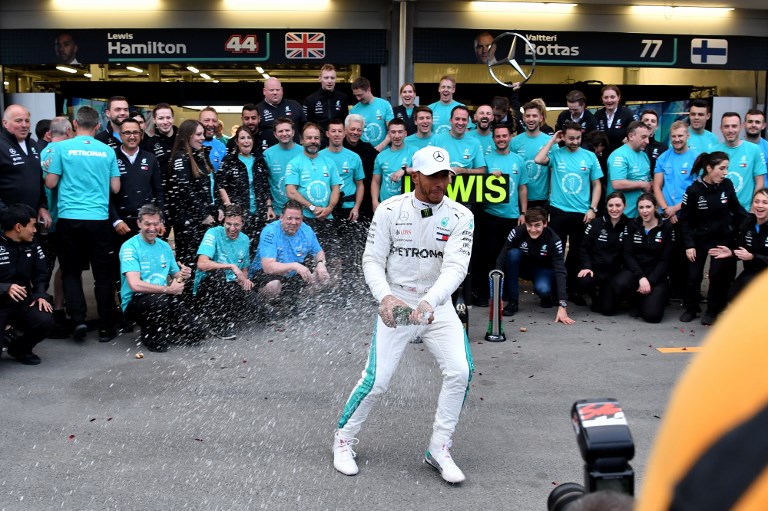 Hamilton conquista Gran Premio de Azerbaiyán