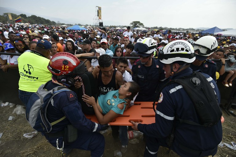 Pulso de poder en Venezuela con dos conciertos