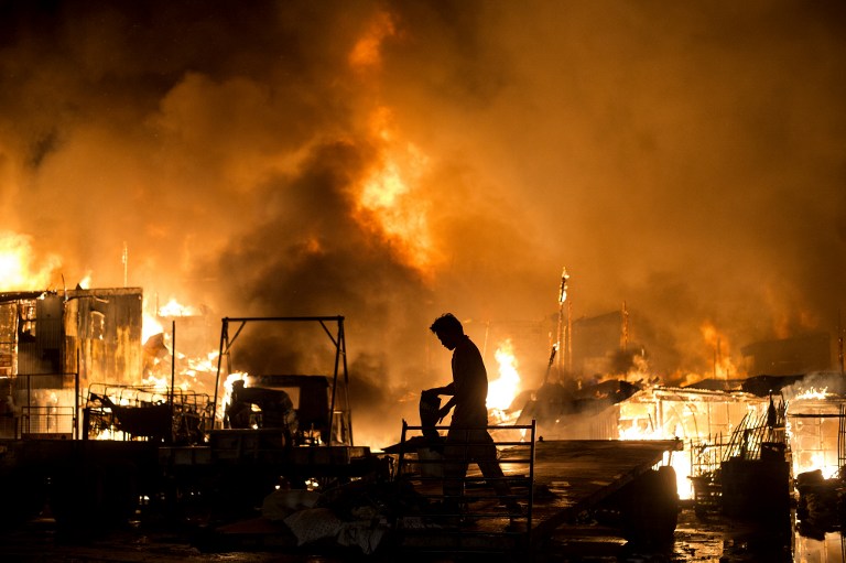 Incendio de 10 horas en capital de Filipinas deja 15.000 personas sin casa
