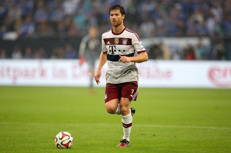 El Bayern empata con el Schalke 04 en el debut de Xabi Alonso