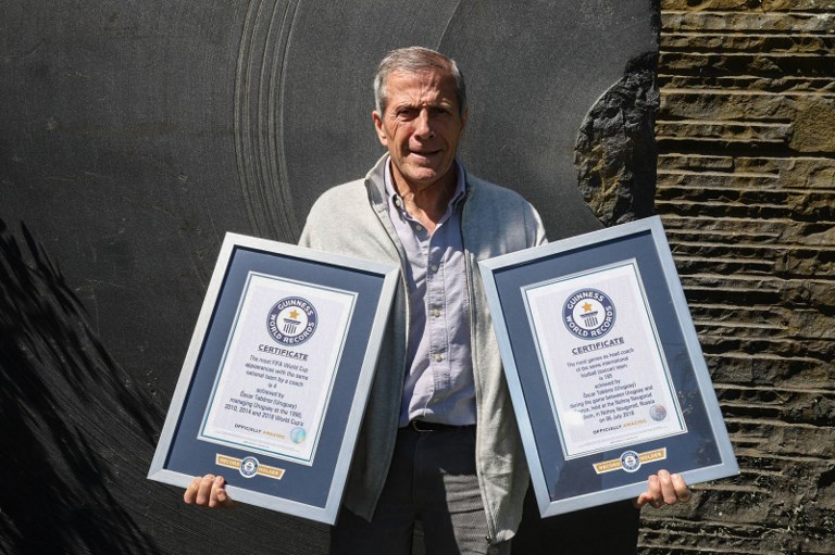 El &#039;maestro&#039; Tabárez recibió premios Guiness