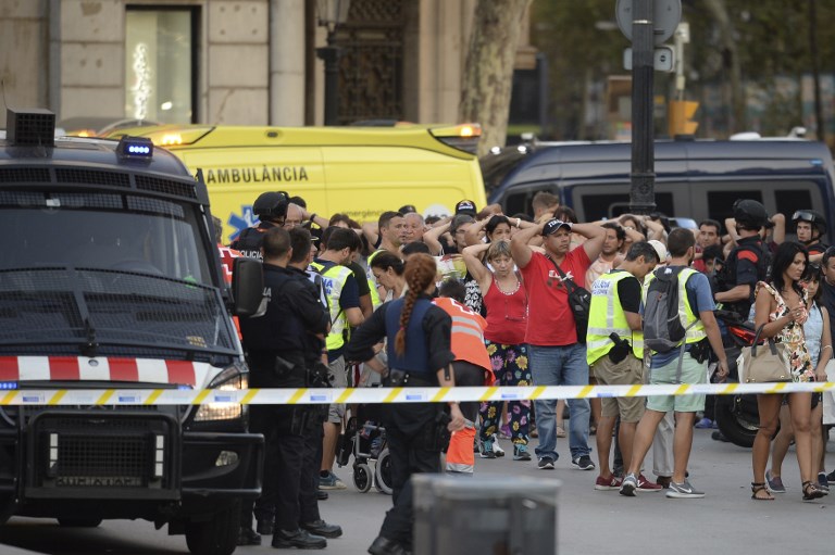 Varios gobiernos del mundo condenan atentado en Barcelona