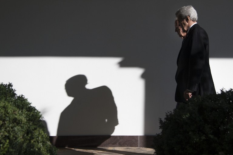 EE.UU. niega que Kerry pidiera a Ecuador impedir difusión de datos de Clinton