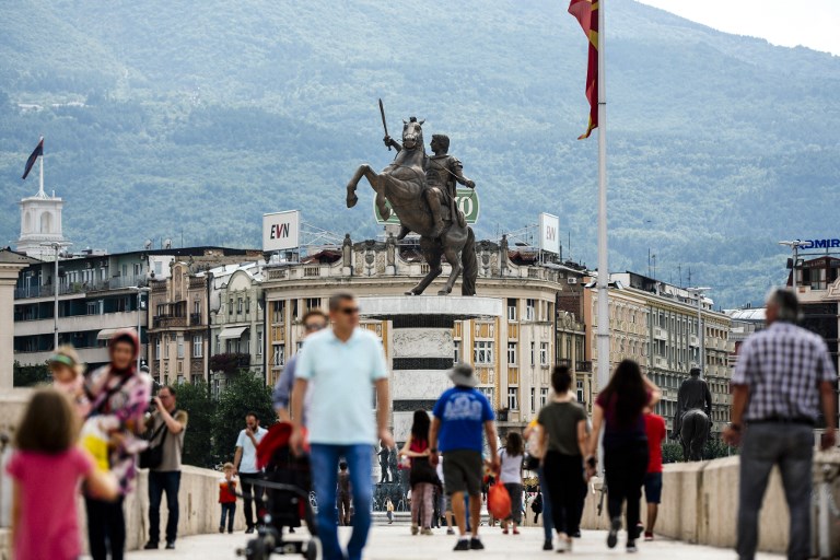 Macedonia llega a un acuerdo para cambiar su nombre