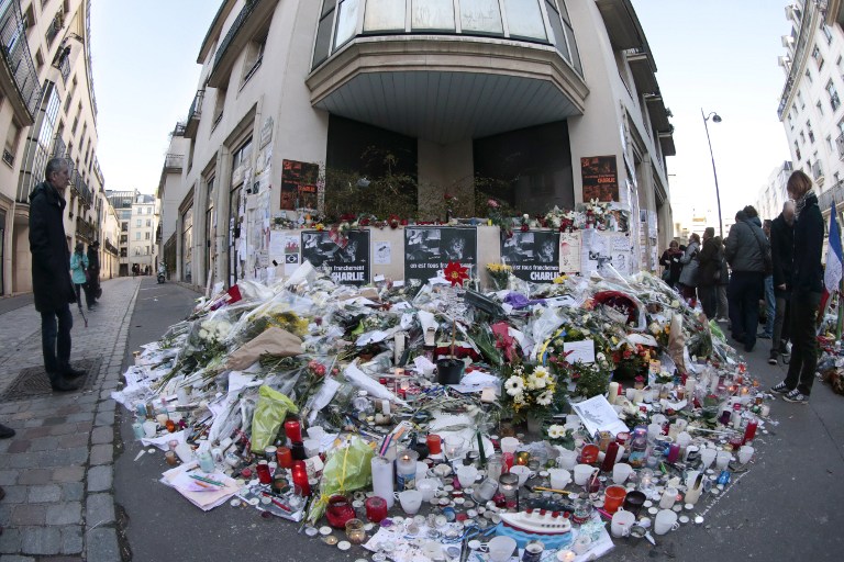 Entierran al primero de los tres yihadistas de París