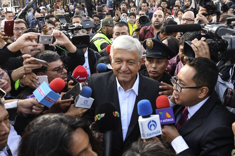 Izquierdista López Obrador gana presidencia de México