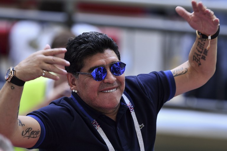 Maradona pide disculpas por haber acusado de &quot;robo&quot; a la FIFA