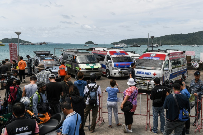 Naufragio en Tailandia deja 37 muertos y 18 desaparecidos