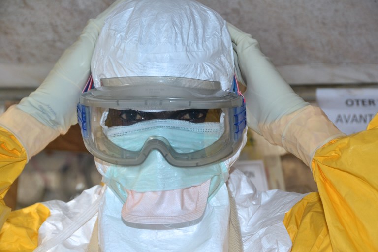 Nuevo balance del ébola: 6.331 muertos y 17.800 contagios
