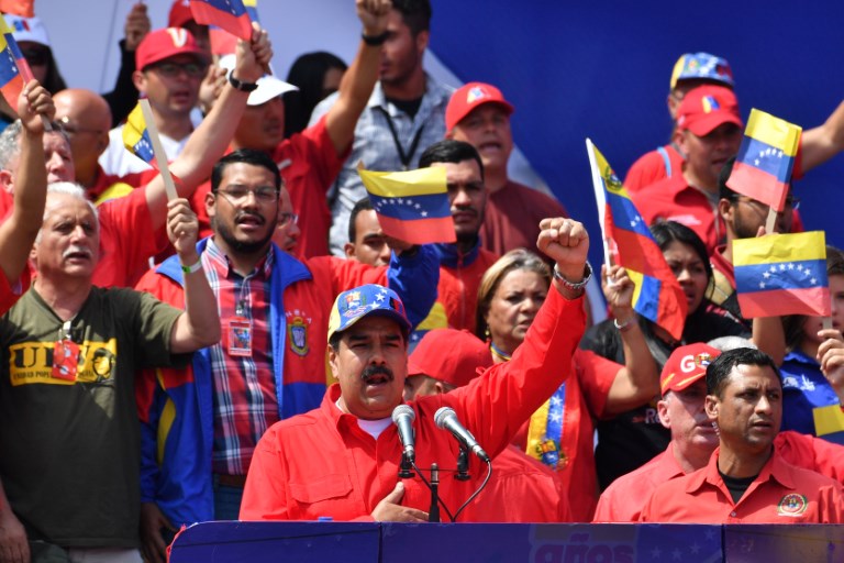Maduro reapareció en plaza tras 6 meses ausente