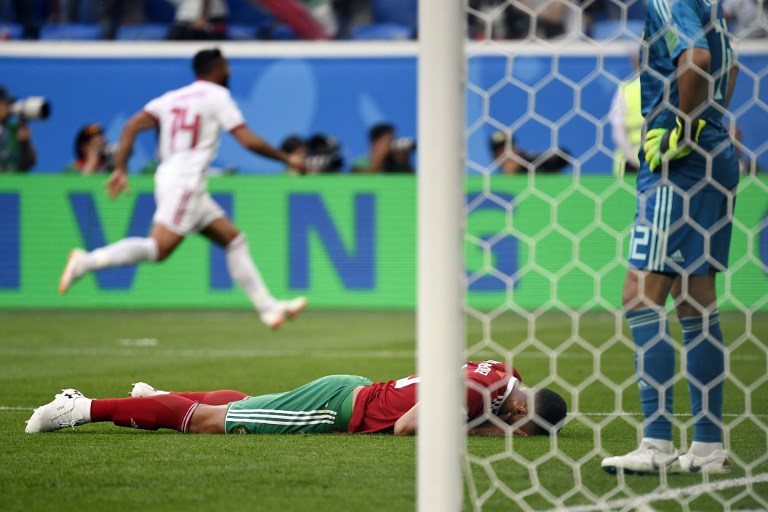 Irán gana a Marruecos con gol en contra al último minuto