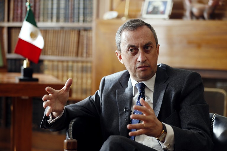 México defiende su &quot;absoluta transparencia&quot; en la gestión del caso de los desaparecidos