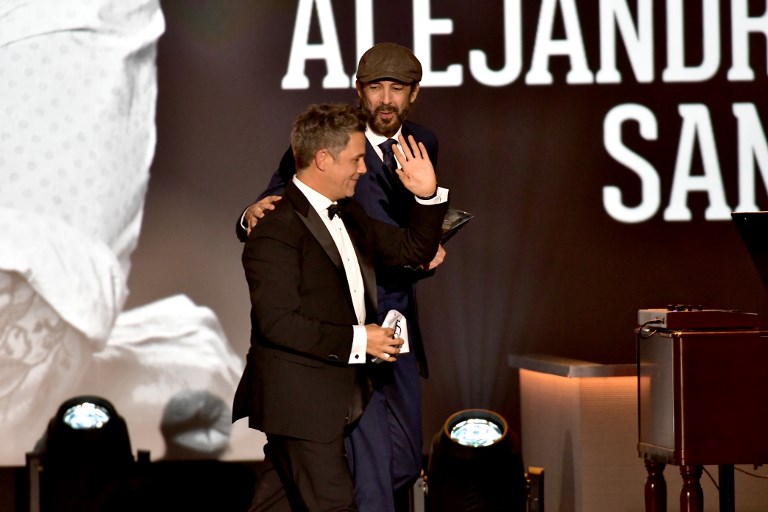 Alejandro Sanz recibió homenaje como Persona del año en los Grammy Latino