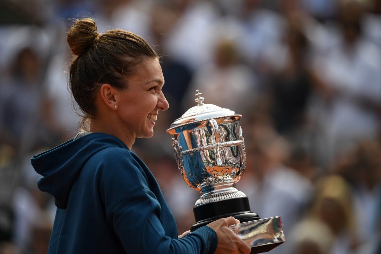 Halep se corona en la arcilla de Roland Garros