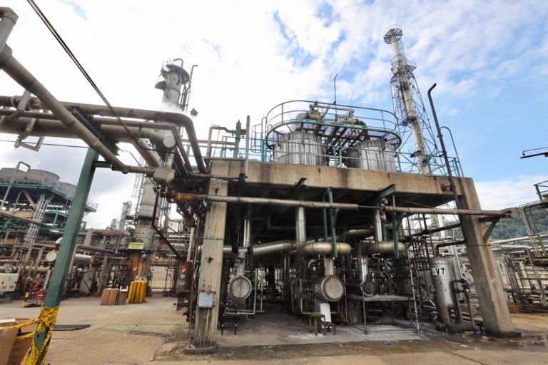Refinería de Esmeraldas repara unidad para reducir contaminación por azufre