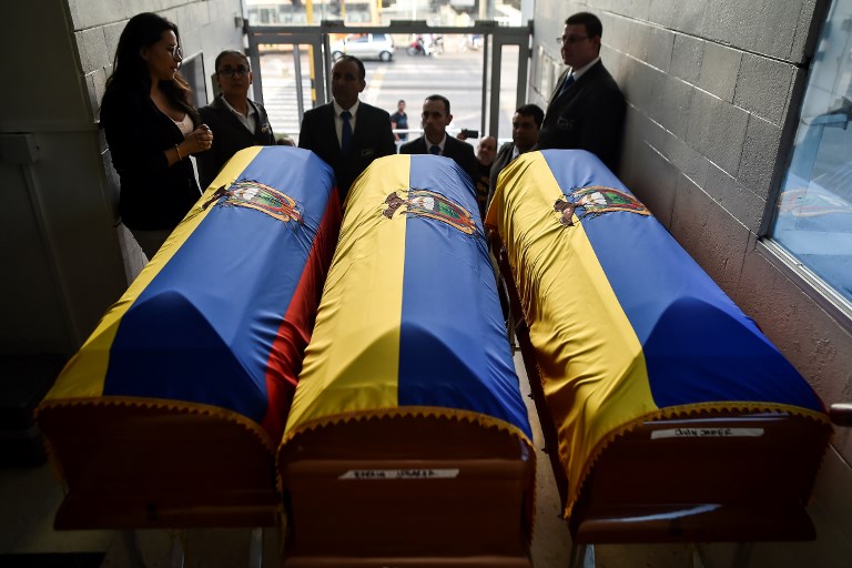 Quito: Llegan restos de los ecuatorianos asesinados