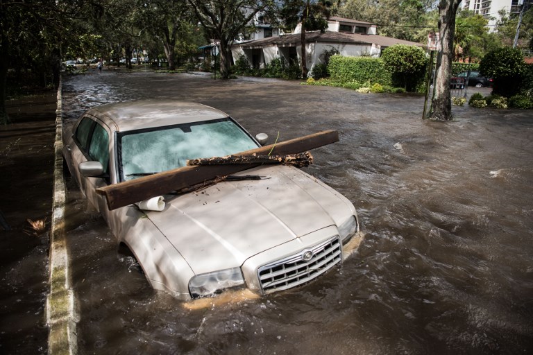 Irma se debilita en sureste de EE.UU. tras arrasar Cayos de Florida