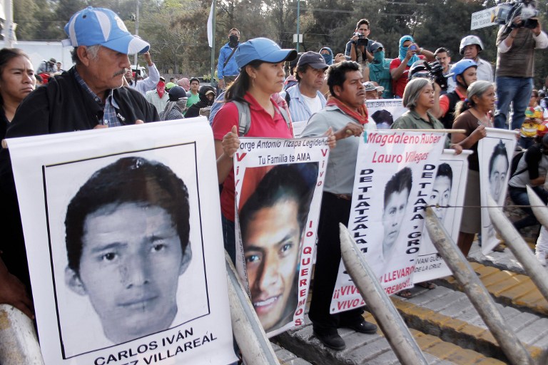 Falla prueba para identificar a estudiantes mexicanos posiblemente masacrados