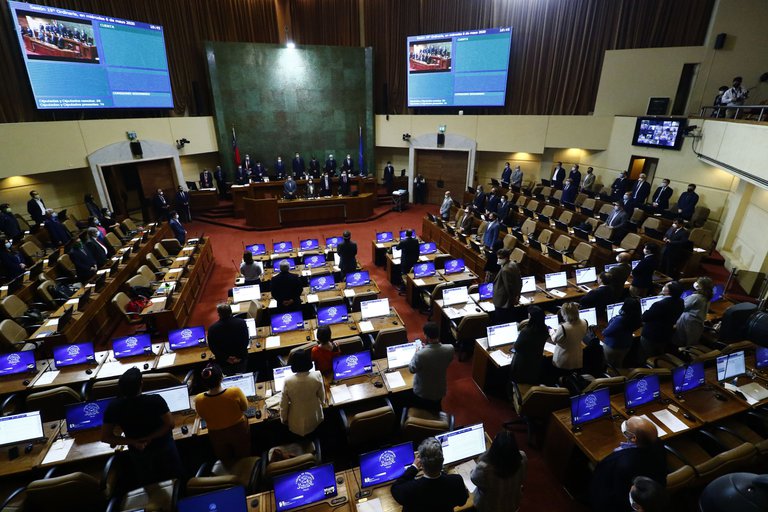 Chile: polémica ley migratoria avanza en Parlamento