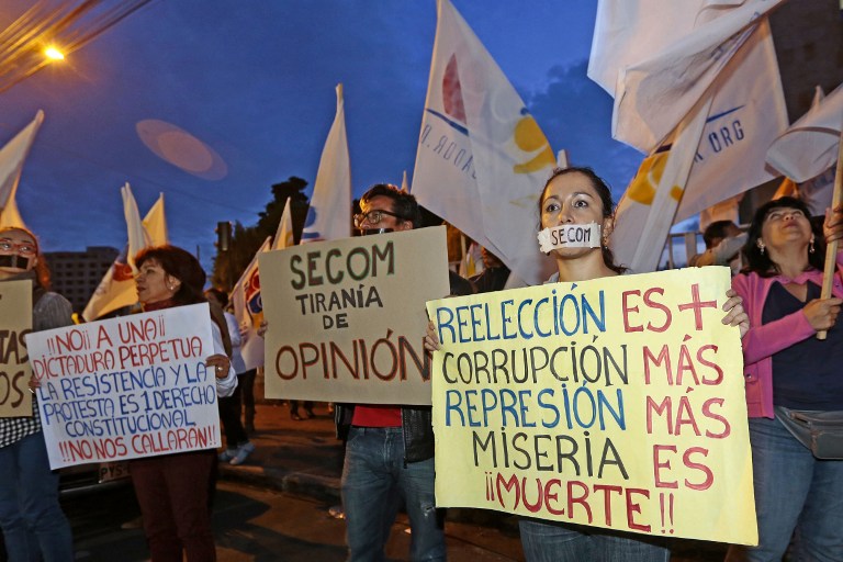 Grupo se manifiesta contra la probable disolución de Fundamedios