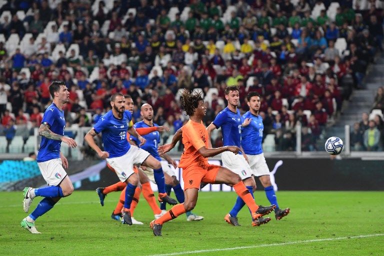 Italia y Holanda empatan en amistoso de países sin Mundial