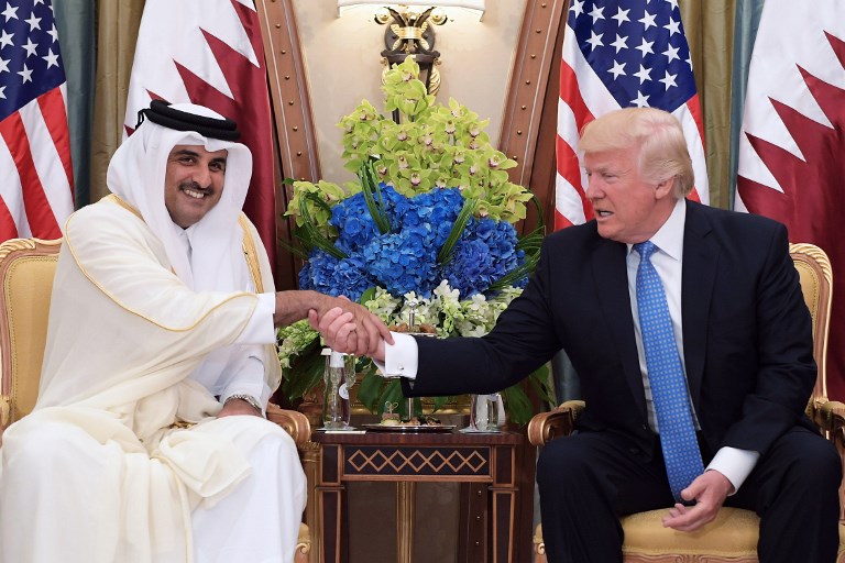 Trump y rey saudí conversan en medio de crisis con Catar