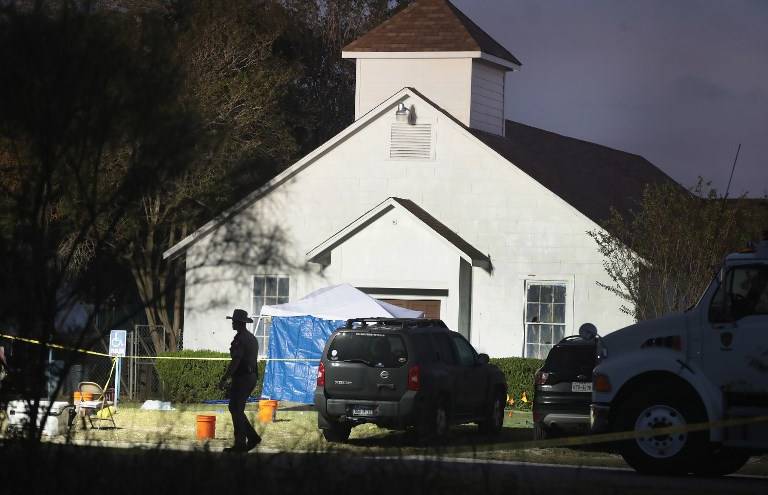 Diferendo familiar sería el origen de tiroteo ocurrido en iglesia de Texas Diferendo familiar sería el origen de tiroteo ocurrido en iglesia de Texas