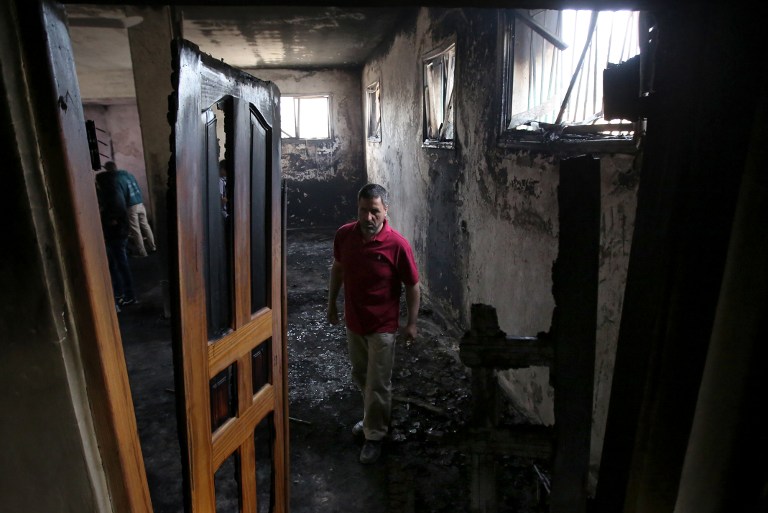 Colonos israelíes incendian mezquita de Cisjordania en presunta venganza