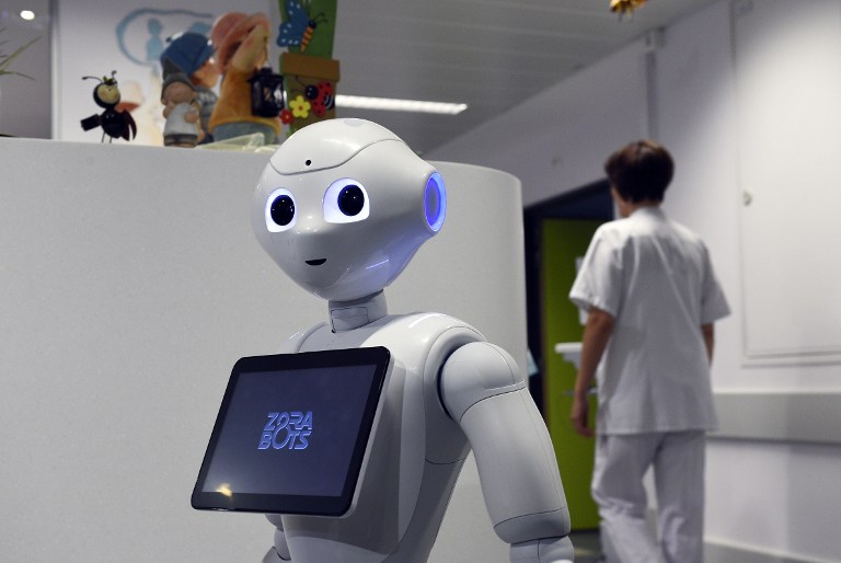 Robots humanoides acogen a pacientes en dos hospitales de Bélgica